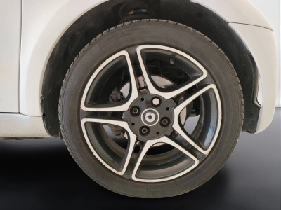 8 - smart fortwo Cascioli Group