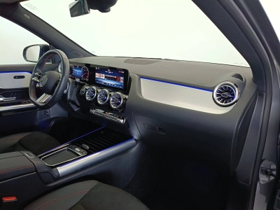 10 - Mercedes-Benz GLA Cascioli Group