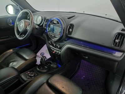 10 - MINI Countryman Cascioli Group