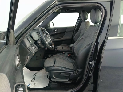 8 - MINI Countryman Cascioli Group