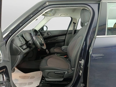 8 - MINI Countryman Cascioli Group