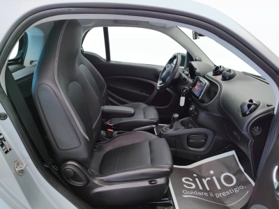 10 - smart fortwo Cascioli Group