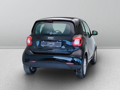 6 - smart fortwo Cascioli Group