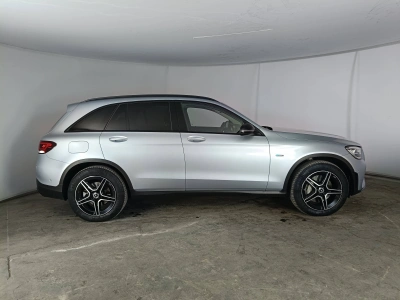 3 - Mercedes-Benz GLC Cascioli Group