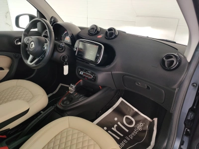 10 - smart fortwo Cascioli Group