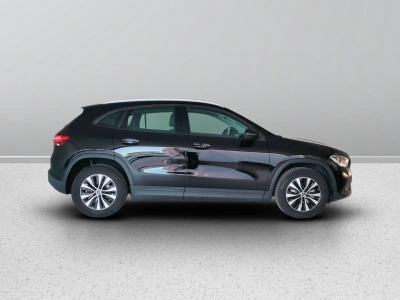 7 - Mercedes-Benz GLA Cascioli Group