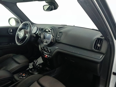 10 - MINI Countryman Cascioli Group