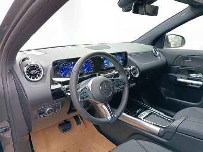 7 - Mercedes-Benz EQA Cascioli Group