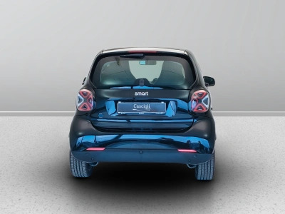 4 - smart fortwo Cascioli Group