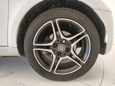 8 - smart fortwo Cascioli Group