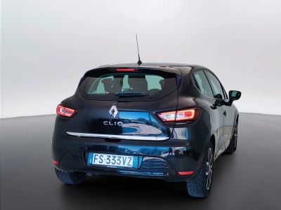 5 - Renault Clio Cascioli Group