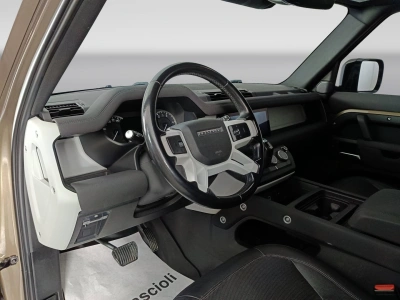 7 - Land rover Defender Cascioli Group