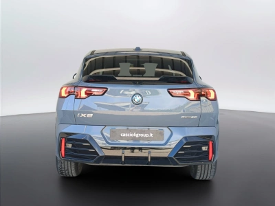 5 - BMW iX2 Cascioli Group