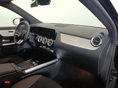 10 - Mercedes-Benz GLA Cascioli Group