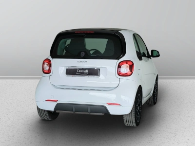 6 - smart fortwo Cascioli Group