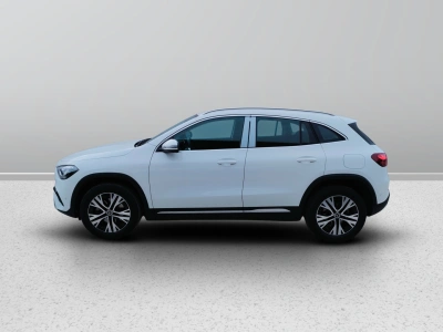 3 - Mercedes-Benz GLA Cascioli Group