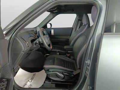 8 - MINI Countryman Cascioli Group