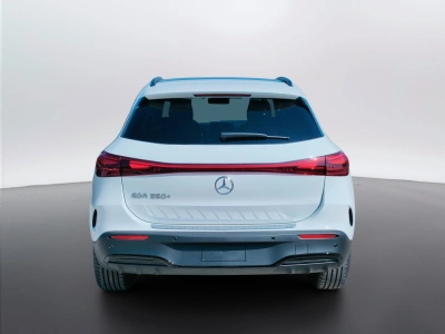 4 - Mercedes-Benz EQA Cascioli Group