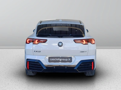 5 - BMW iX2 Cascioli Group