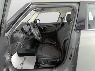 8 - MINI Cooper Cascioli Group