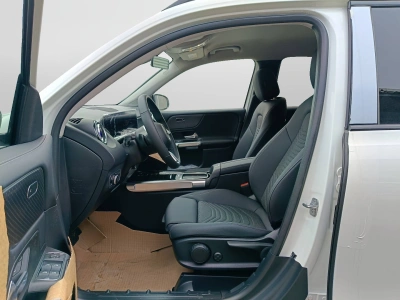 8 - Mercedes-Benz GLB Cascioli Group