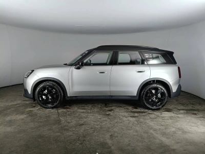 6 - MINI Countryman Cascioli Group