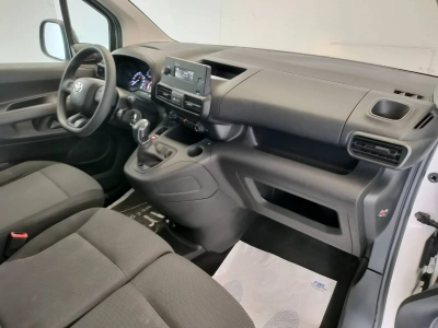 9 - Toyota Professional Proace City Cascioli Group