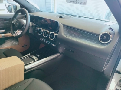 10 - Mercedes-Benz GLA Cascioli Group