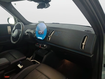 10 - MINI Countryman Cascioli Group