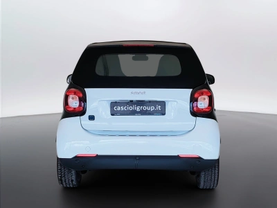 4 - smart fortwo Cascioli Group