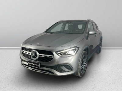 1 - Mercedes-Benz GLA Cascioli Group