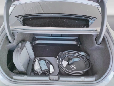 9 - Mercedes-Benz EQE Cascioli Group