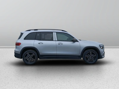 3 - Mercedes-Benz GLB Cascioli Group