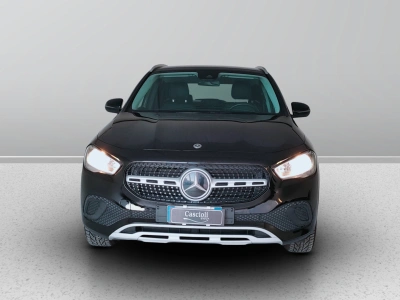 2 - Mercedes-Benz GLA Cascioli Group