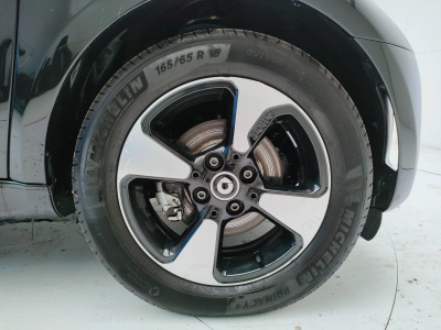 8 - smart fortwo Cascioli Group