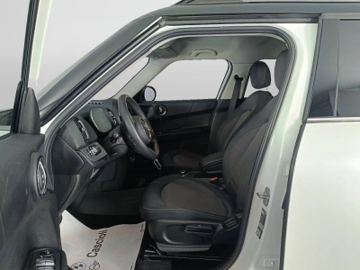 10 - MINI Countryman Cascioli Group