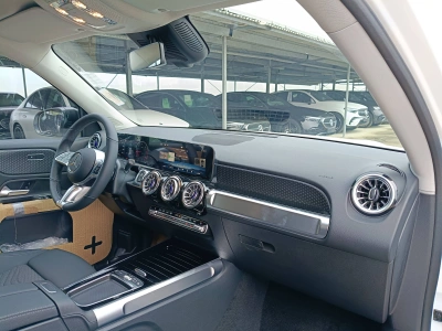 10 - Mercedes-Benz GLB Cascioli Group