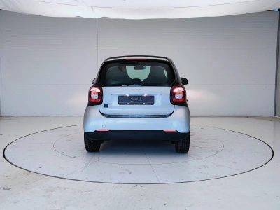 4 - smart fortwo Cascioli Group