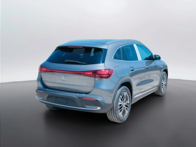 6 - Mercedes-Benz EQA Cascioli Group