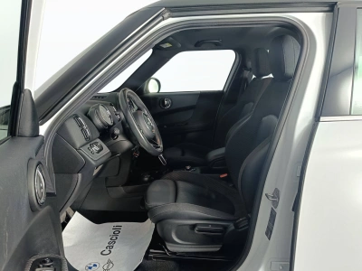 8 - MINI Countryman Cascioli Group