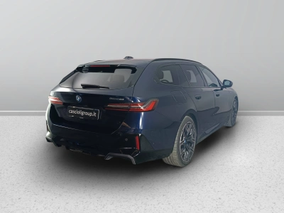 5 - BMW i5 Cascioli Group