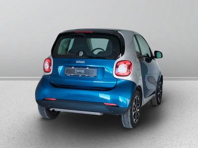 6 - smart fortwo Cascioli Group