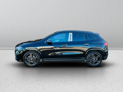 3 - Mercedes-Benz GLA Cascioli Group