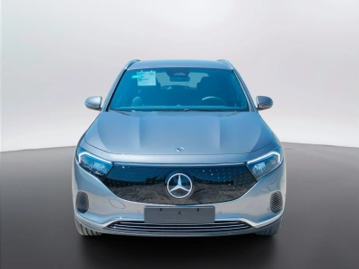 2 - Mercedes-Benz EQA Cascioli Group