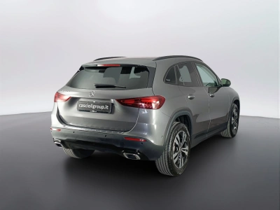4 - Mercedes-Benz GLA Cascioli Group