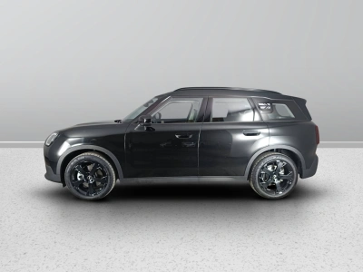 6 - MINI Countryman Cascioli Group