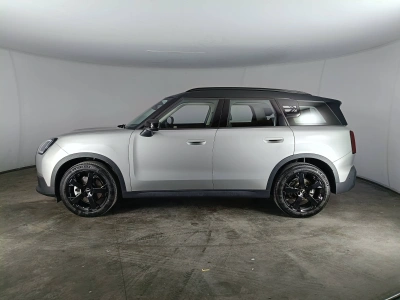 6 - MINI Countryman Cascioli Group