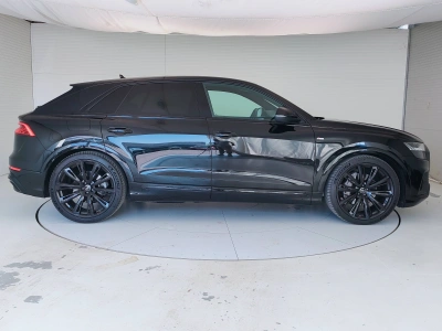 4 - Audi Q8 Cascioli Group