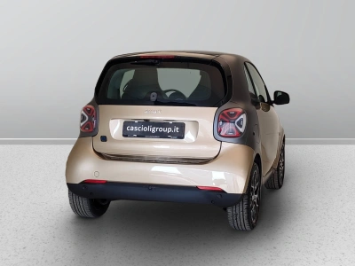 6 - smart fortwo Cascioli Group