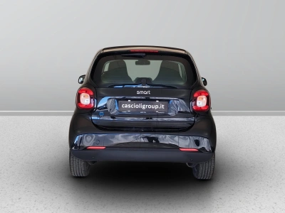 4 - smart fortwo Cascioli Group